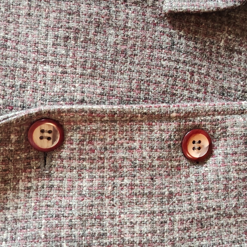 Vintage ladies tweed, wool blazer, size 13/14 Made in Uruguay. Fits like 6 or 8. - Picture 5 of 16